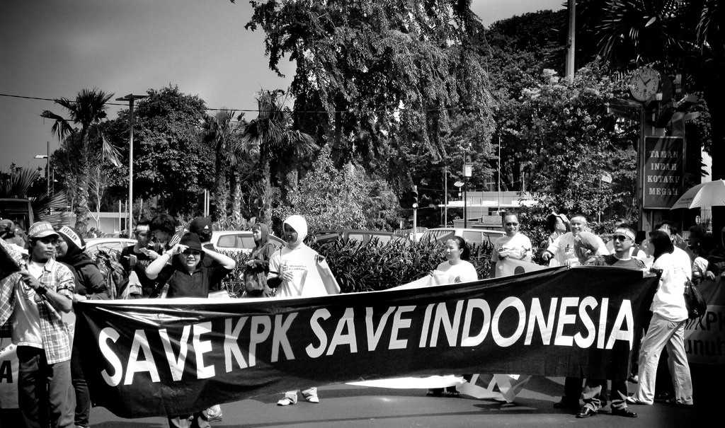 Dukungan publik kepada KPK. Foto: ivanatman